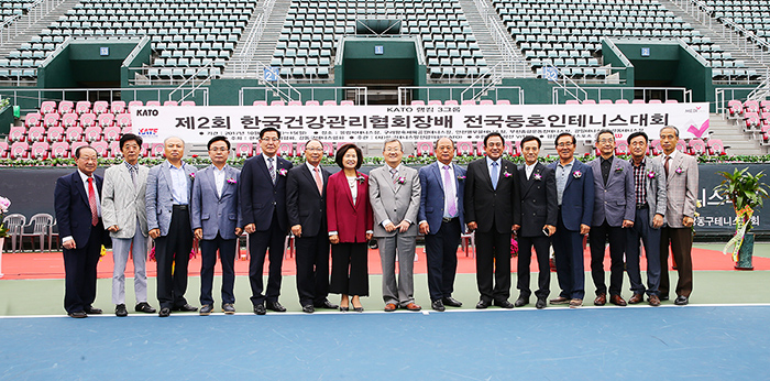 개회식에 참석한 외빈들. 