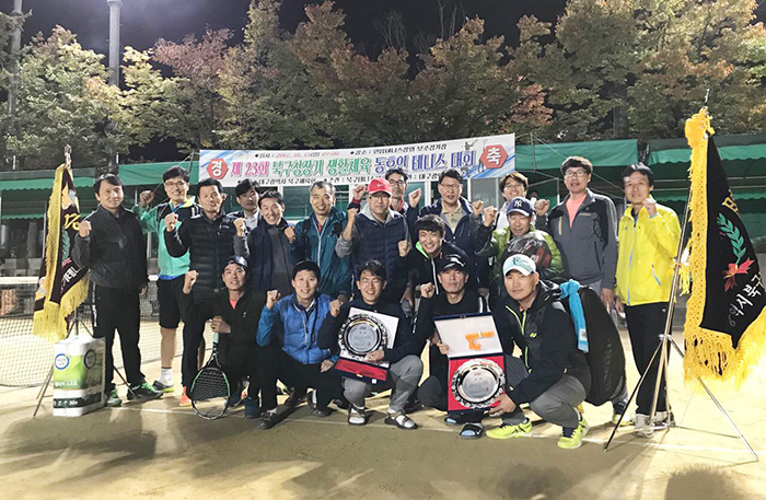 청록회는 2017년 대구 북구청장기 에이스부 4년 연속 우승에 이어 동호인부도 우승을 차지하면 동반우승했다. 사진: 서민규