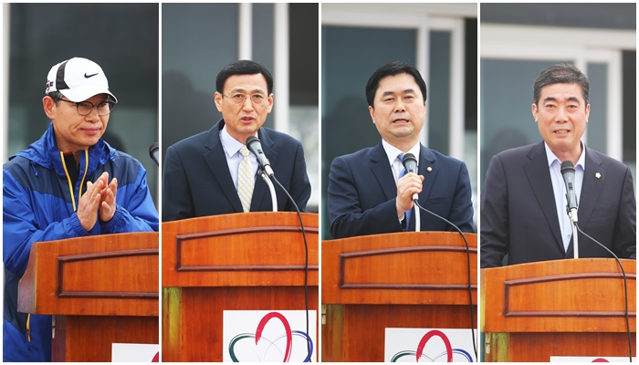주요 외빈들이 축하인사말을 하고 있다.