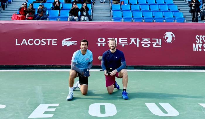 복식 우승 선수들