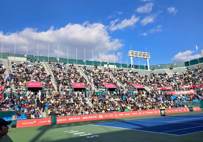 대박 관중으로 성황리에 막 내린 서울 오픈 기사 이미지