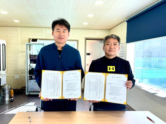 더 테니스–홍천군 테니스협회, 테니스 발전 위한 업무협약 체결 기사 이미지