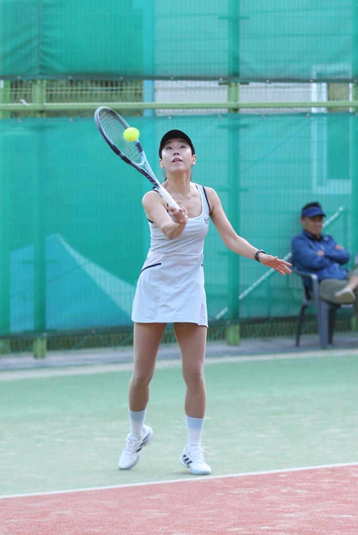 “서브 참 지랄맞네“라는 말에 대한 정희윤의 생각은? 기사 이미지